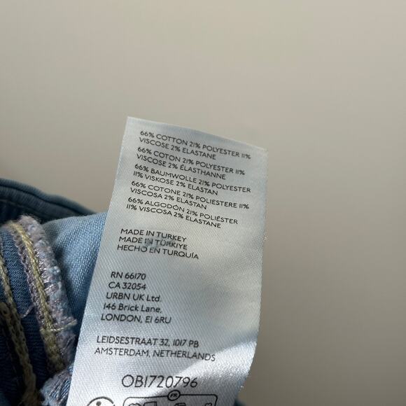 FREE PEOPLE We The Free In My Feelings Cropped Slim Flare Jeans {3Y35} - Picture 5 of 5